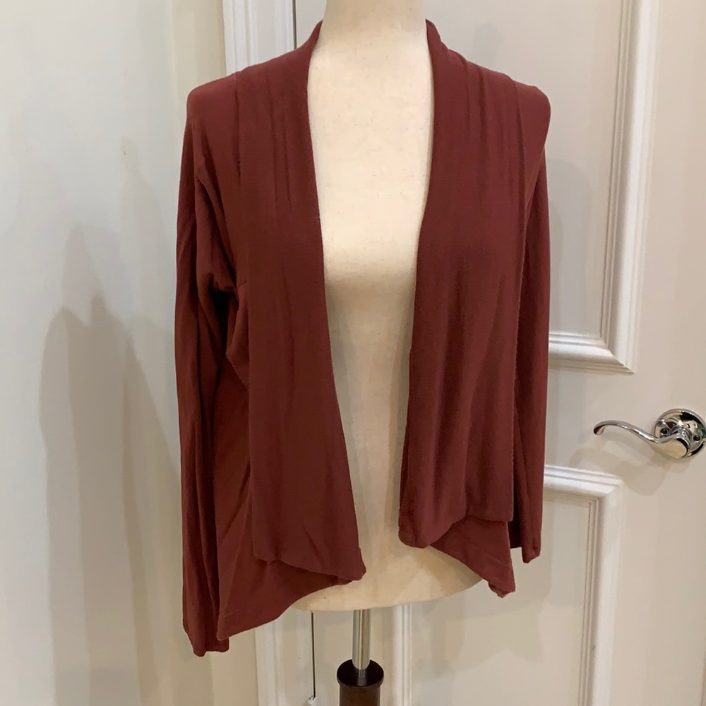 Athleta Nirvana wear two ways wrap maple red XS